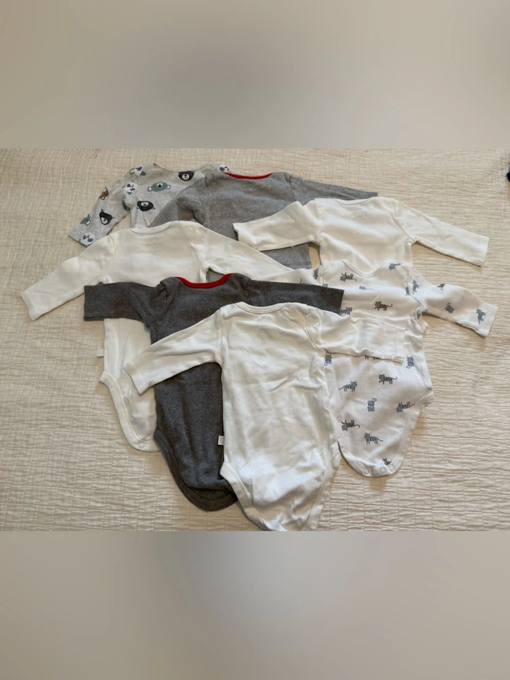 Large lot of 3 month baby clothes 11 pieces bodysuits footed pajamas T-shirts